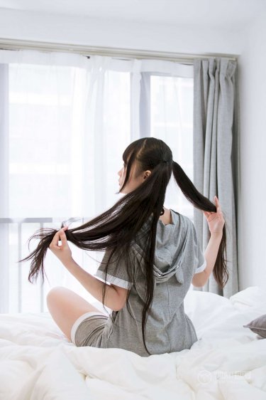 虎娃花爷和村子的故事